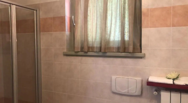 Апартаменты Residence Sirene alloggio Stefania vista lago e piscina