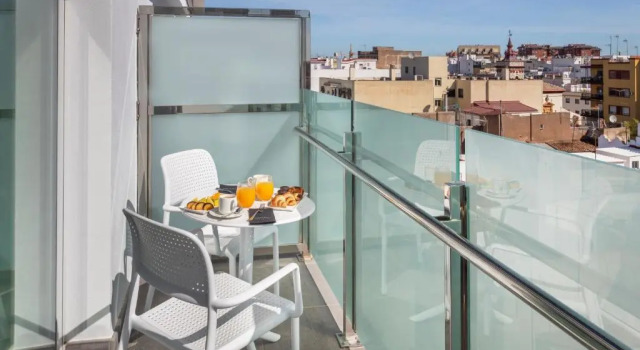 Полулюкс Terrace Catalonia Giralda