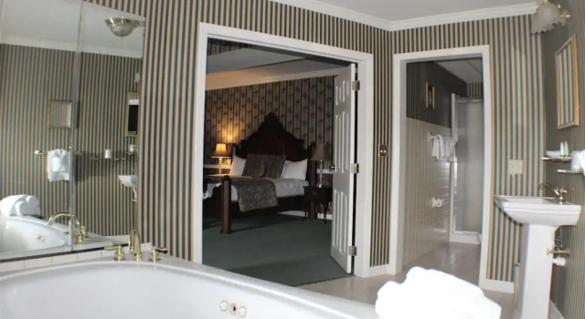 Номер Executive Waynebrook Inn