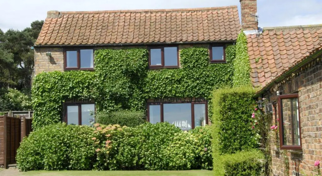 Wrea Head Country Cottages, 예약 호텔 Merseyside 수영장 있는 호텔, 수영장