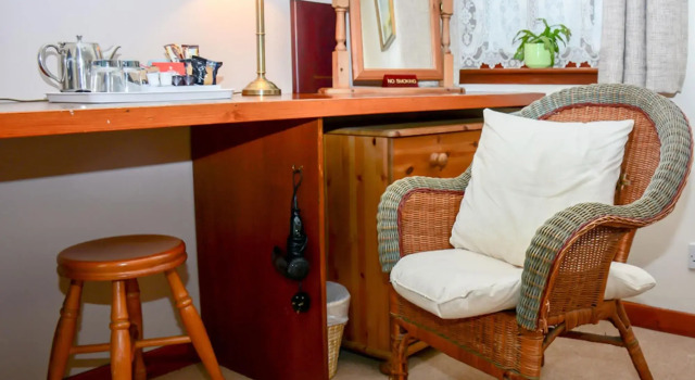 Clarke Cottage Guest House, Забронировать Гостевой дом Данфермлин Файф