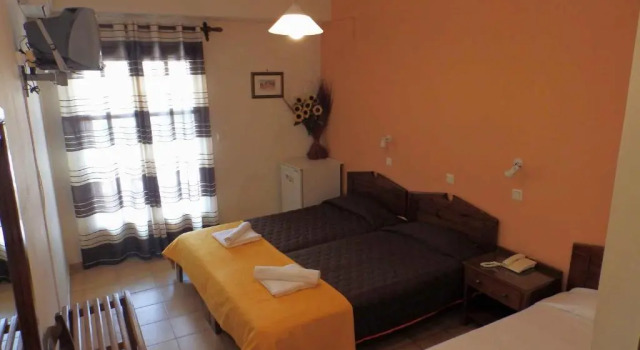 Трёхместный номер Standard Alexandra Hotel