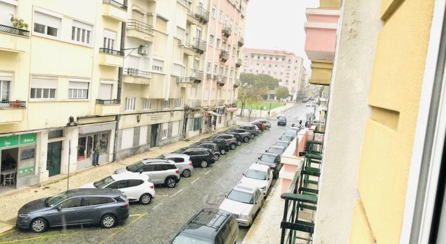 Fortune Guest house, Забронировать Хостел Хостелы Лиссабона, рядом с Roma - Areeiro Train Station, Хостел