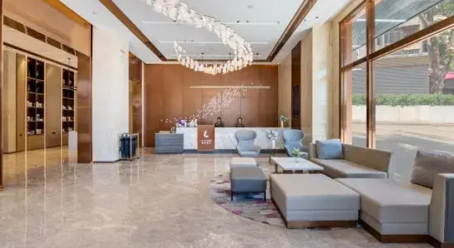 Lavande Hotel Dongguan  Songshan Lake Huawei Tuanbowa Hotel, Boek Hotel Hotels in Guangdong met parkeren, Parkeren