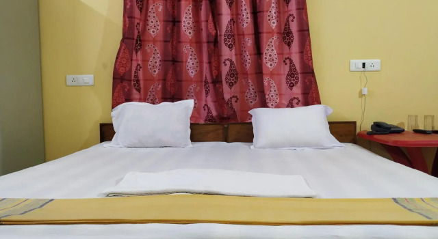 Bhalobasa Anandabas, Buchen Sie Hotel Bolpur Westbengalen