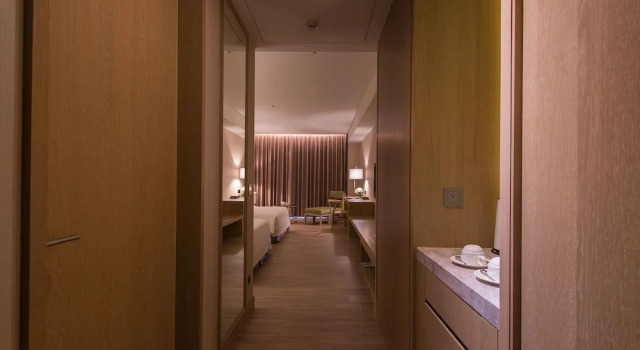 Номер Standard с видом на озеро Golden Lake Hotel