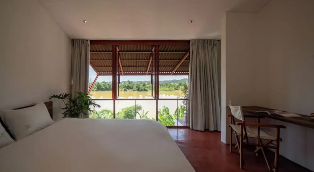 Двухместный номер Standard с балконом Scarlet Pavilion Homestay