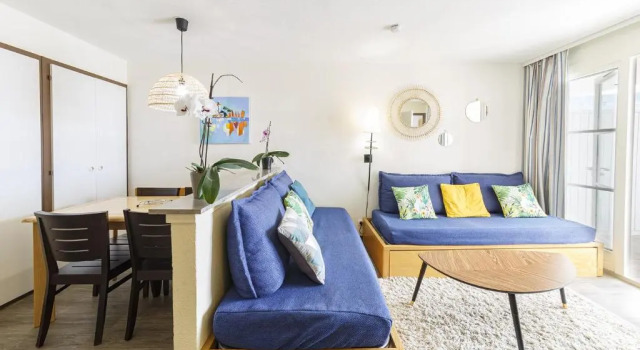 Bel appartement avec vue sur le lac du Miramar, Rezerwuj Apartament Arzon 
