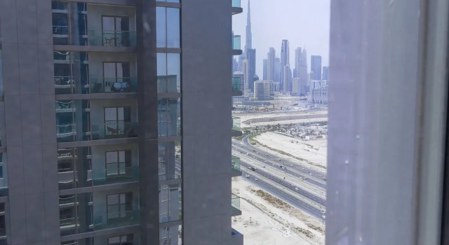 Luxury StayCation - Stylish Apartment With Balcony And City Views
