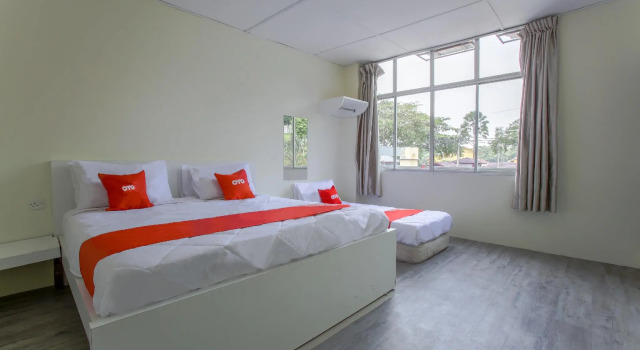 Люкс Superior OYO 822 Zande Motel Kuala Selangor