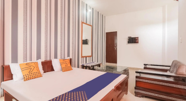 SPOT ON 80057 Sahyadri Inn, Забронировать Дом для отпуска Bāra Banki штат Уттар-Прадеш