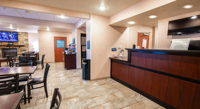 Cobblestone Inn & Suites – Big Lake, Book Hotel Hoteller i Big Lake med parkering, Parkering