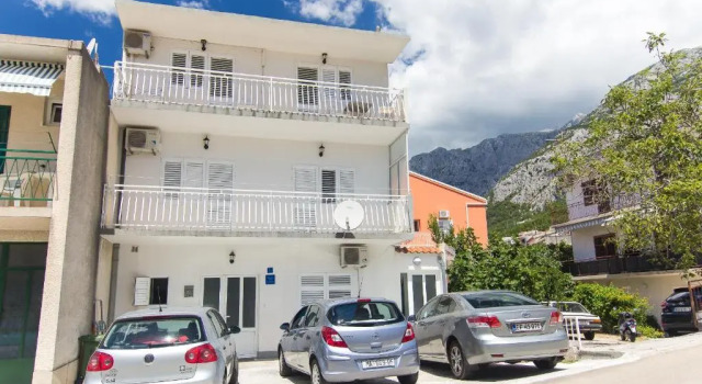 Апартаменты Ana Apartment