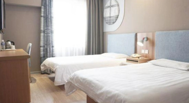 Homeinn Pebble Hotel (Fushun North Station Yong'an Bridge)
