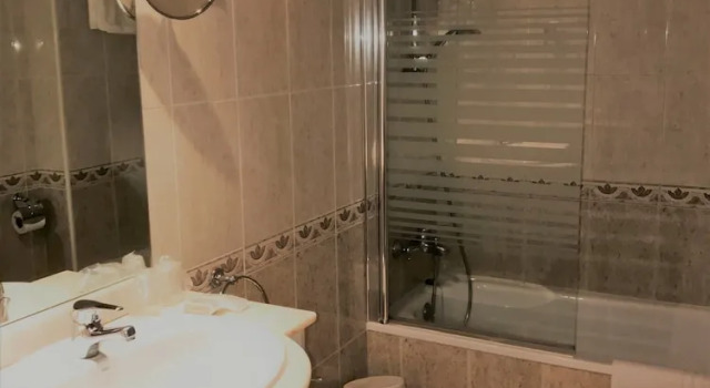 Трёхместный клубный номер Standard Hotel & SPA Niunit