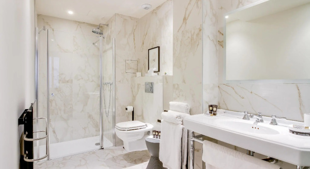 Номер Standard MomArt Hotel