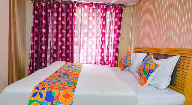 Executive huone FabHotel Sapphire