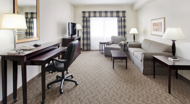 Номер Premium Holiday Inn Springdale-Fayetteville Area by IHG