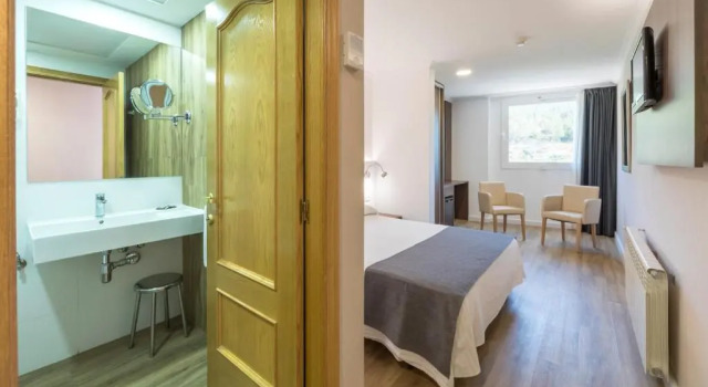 Двухместный номер Standard с видом на реку Hotel Rosaleda del Mijares