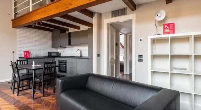 Wooden Design Apartment by Wonderful Italy, Забронировать Апартаменты/квартира Болонья провинция Болонья, рядом с Башня Гарисенда