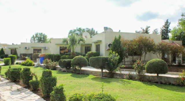 Chinar Complex Ainkawa, Book Hotel Erbil Iraq, near Syriac Heritage Museum