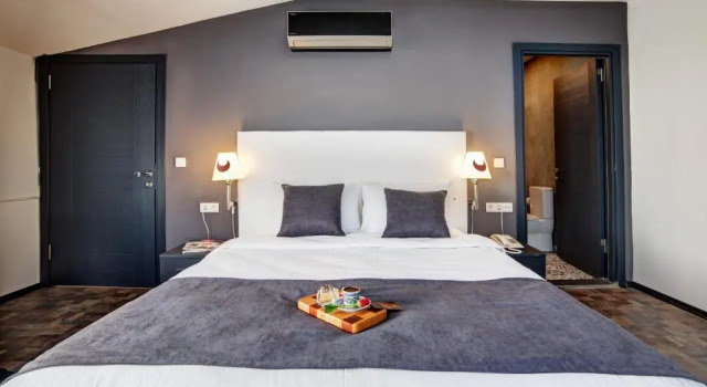 Четырёхместный номер Standard Lime Garden Hotel