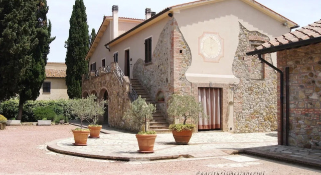 Agriturismo Signorini, Buchen Sie Bauernhof Hotels in Lajatico mit Frühstück, Frühstück