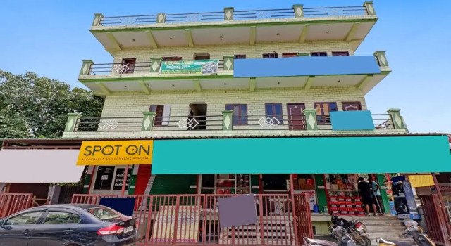 SPOT ON 92281 Greenview Stays, Book Hotel Dehradun Uttarakhand