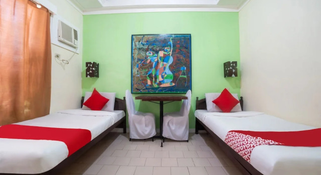 Ponce Suites Art Hotel