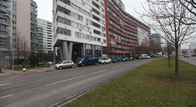 Koloseo residence. Free parking. Lake view., Забронировать Отель Отели Братиславы с парковкой, рядом с Торгово-развлекательный центр Polus City Center, Парковка