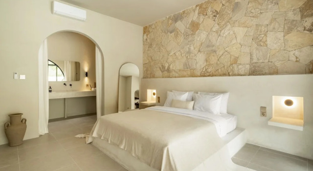 Tropical 3BR Villa in Canggu