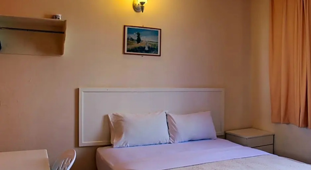Двухместный номер Deluxe Victoria Hotel and Hostel
