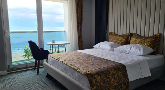 Cepnis Hotel