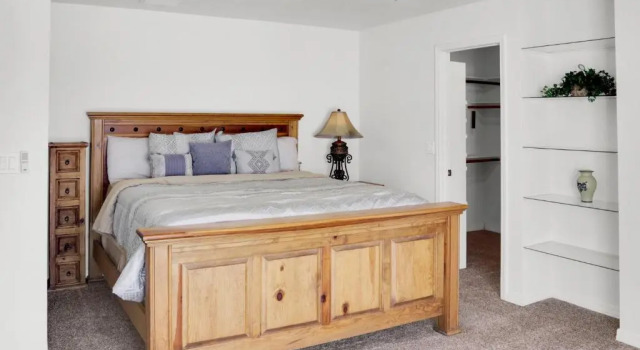 *New* Cozy Pool Home - Heart Of Lake Havasu, Забронировать Апартаменты/квартира Лейк-Хавасу-Сити штат Аризона