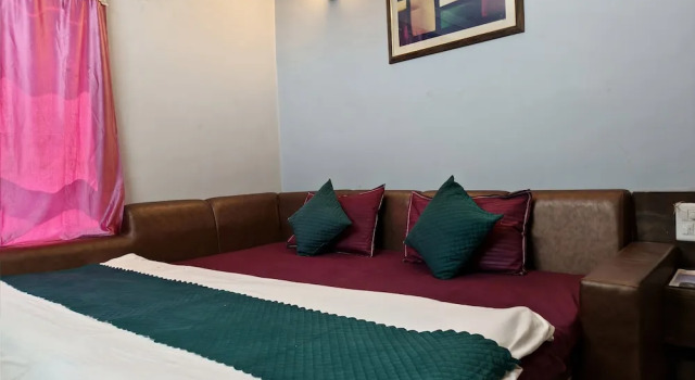 Номер Deluxe Hotel Shaurya By Sharma 0nline Solution Haridwar