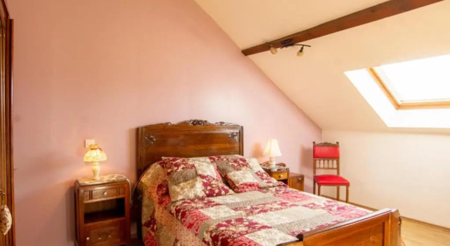 Maison spacieuse avec cheminée et grand jardin à Thiviers - FR-1-616-133, Забронировать Отель Тивье Green Perigord, рядом с Музей «Дом фуа-гра»