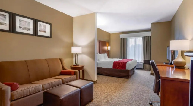 Люкс Comfort Suites Knoxville North