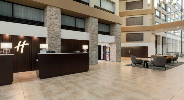 Holiday Inn Virginia Beach - Norfolk, Rezerwuj Hotel Virginia Beach Wirginia