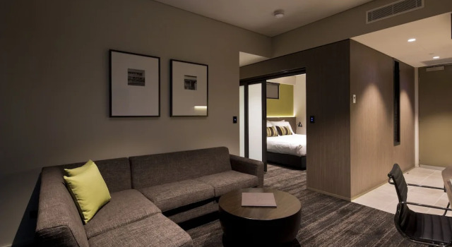 Люкс Executive The Glen Hotel and Suites