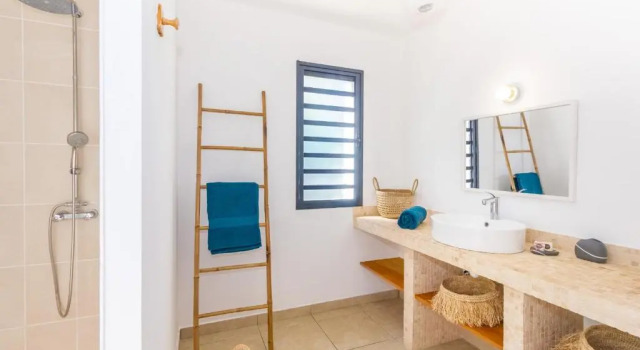 Villa Elysee, Book Villa Hotels in Saint-Paul with Parking, Parking