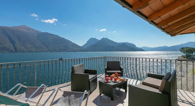 Апартаменты Lake View Apartments