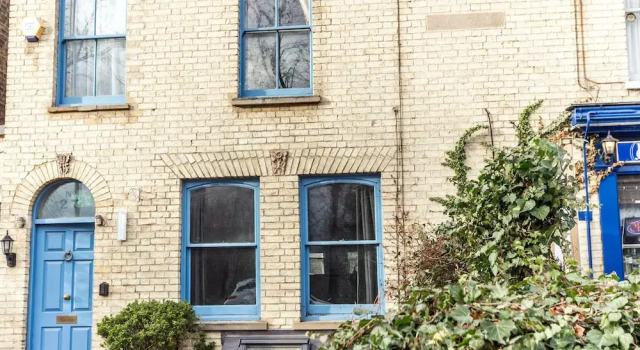 Riverside 6 bedroom Cambridge escape, Забронировать Отель Отели Кембриджа 3 звезды, рядом с Ridley Hall, 3*