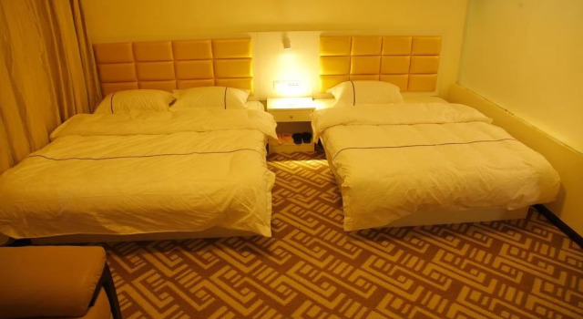 昆明金盛酒店长水机场店, Rezerwuj Hotel Hotele w Kunming z parkingiem, Parking