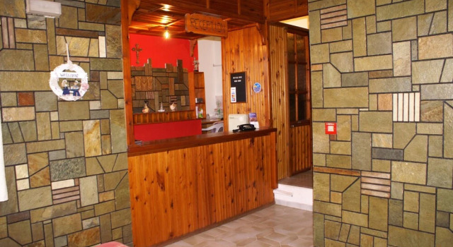 Drymna, Book Hotel  