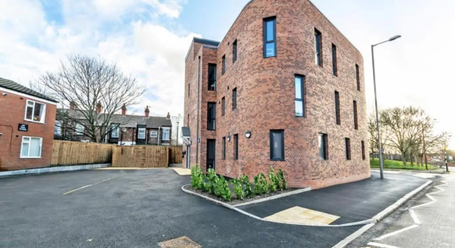 OPP Apartments Barall Court - Great for contractors, 2 miles from city centre, free parking & WIFI, Prenota Appartamento Liverpool Merseyside