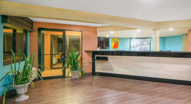 Super 8 by Wyndham Tulsa/Route 66