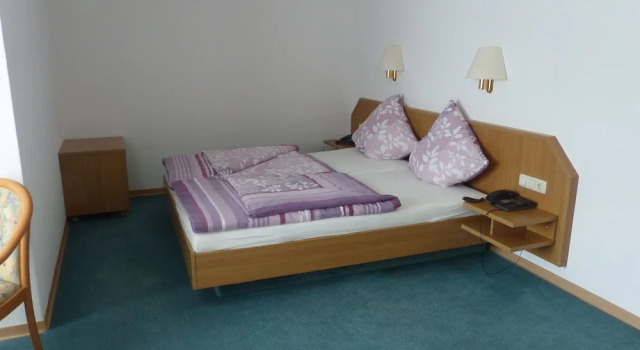 Hotel Ortenberger Hof, Забронировать Отель Ортенберг 