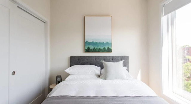 Spectacular and Modern Little Italy Penthouse, Rezervovat Apartmán Montreal Quebec, poblíž Ubisoft