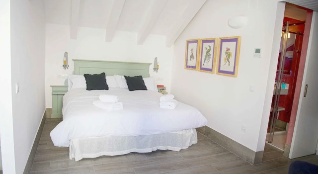 Номер Standard Overland Suites Catedral