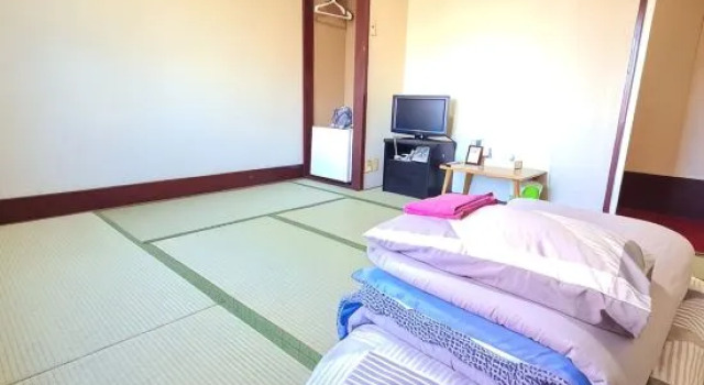 Nishiki Guest House, Rezervovat Penzión Kadoma Osaka Prefecture